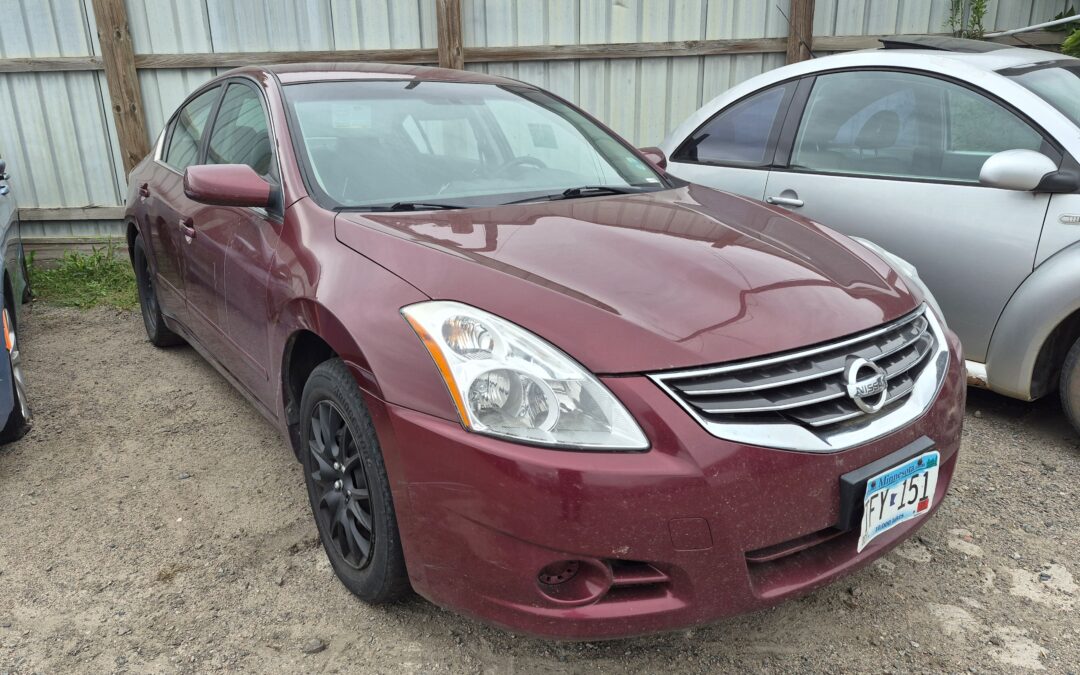 2012 Nissan Altima (Maroon)